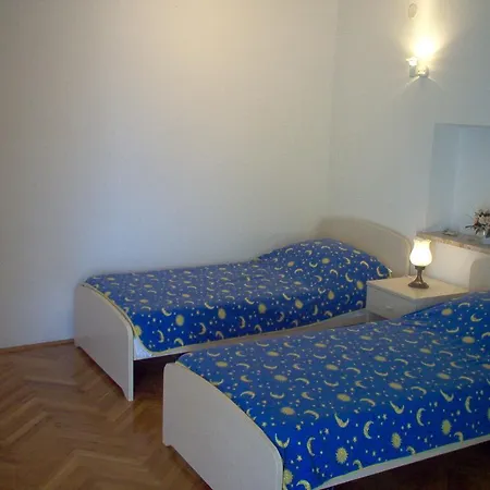 Karmen Apartment *