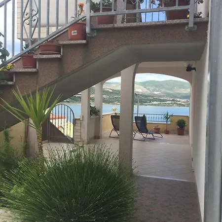 Karmen Apartment Trogir